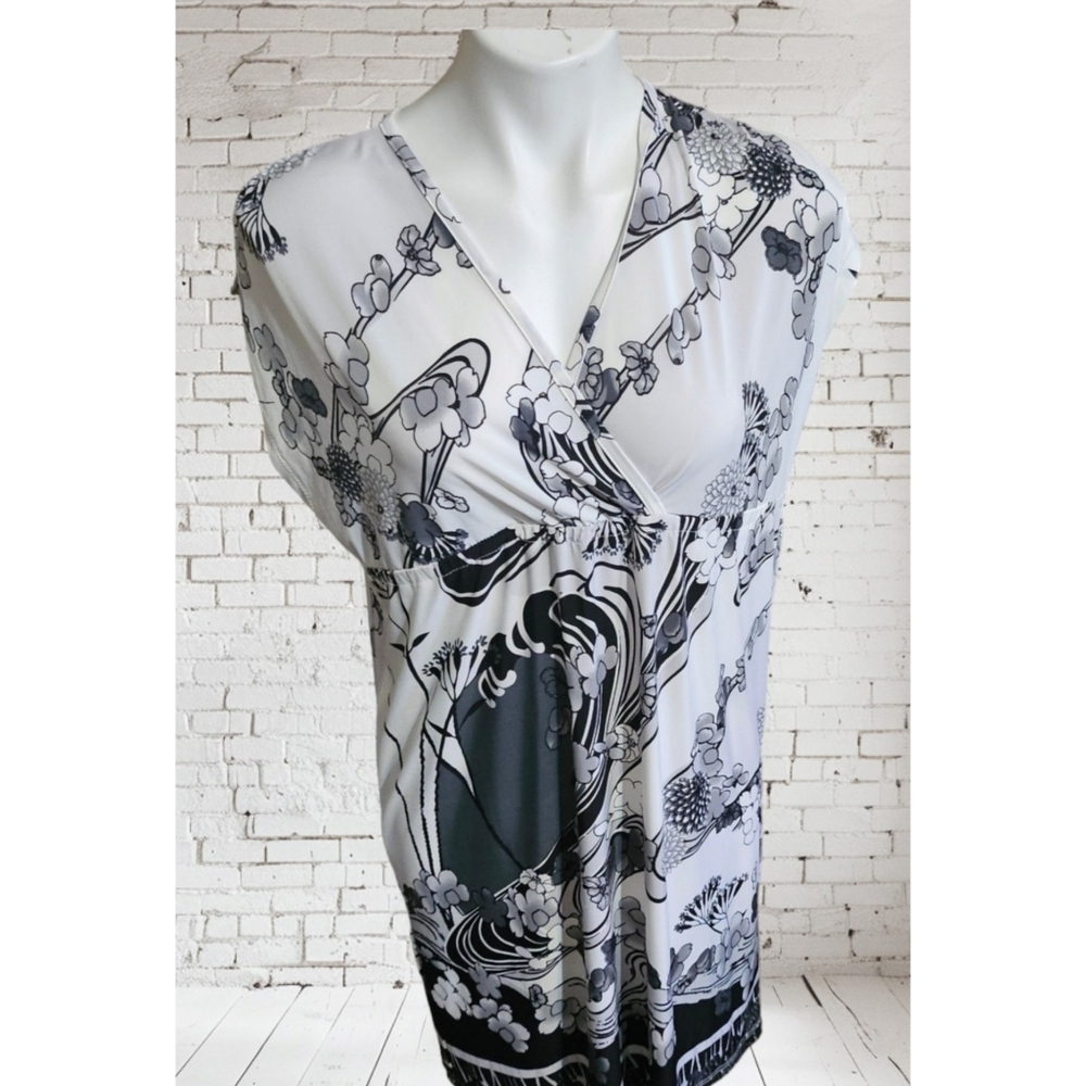 Festival Pullover Floral dress Black & White